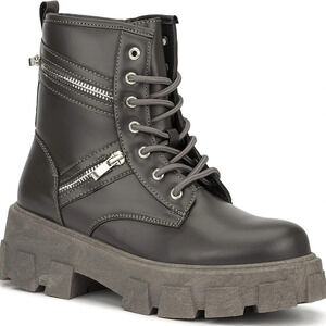 #50 Olivia Miller Vegan Leather Pull Tab Lace Up Chunky Heel Ankle Combat Boots